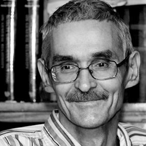 Александр Петров